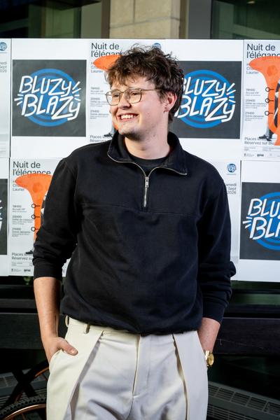 Invités heureux à la Nuit de l'élégance Bluzy Blazy, photo 75 de 155